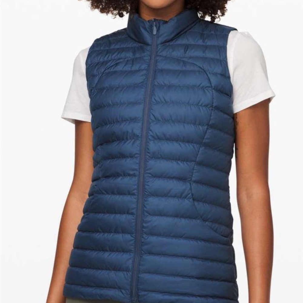 Lululemon Pack It Down Vest in Code Blue size 6